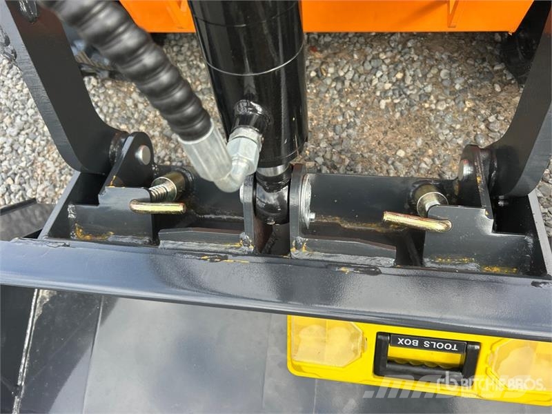 Arteer QB-480 Mini Compact Track Loader (Unused) Skid steer loaders