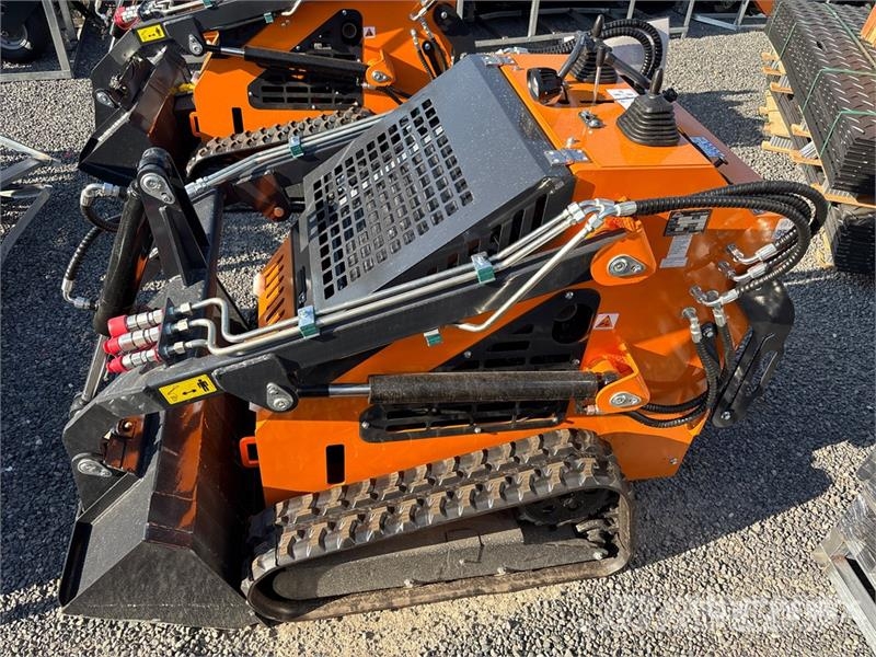 Arteer QB-480 Mini Compact Track Loader (Unused) Skid steer loaders