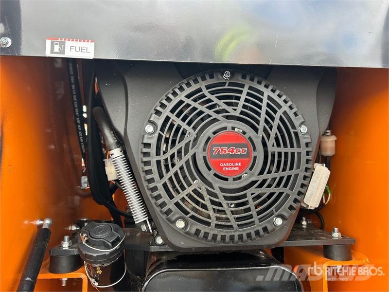 Arteer QB-480 Mini Compact Track Loader (Unused) Skid steer loaders