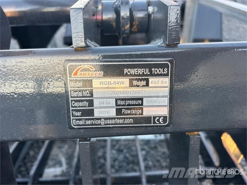 Arteer RGB-84W 84 in Skid Steer Grapple Bucket (Unused) 抓斗