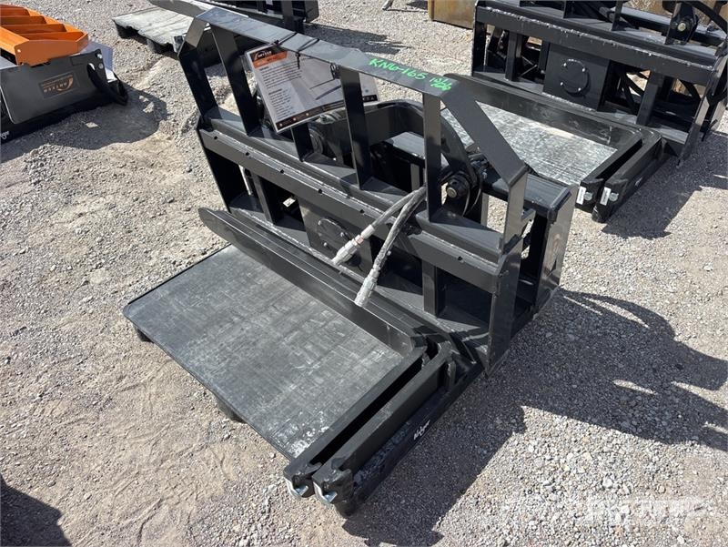 Arteer RPT-42L 60 in Rotating Hydraulic Skid Steer Forks  Horquillas