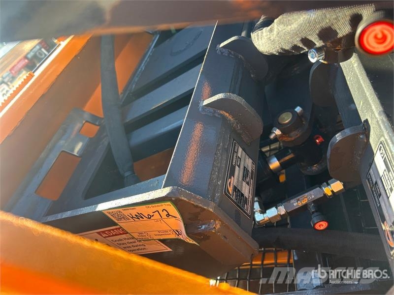Arteer RPT-42L 60 in Rotating Hydraulic Skid Steer Forks  Horquillas