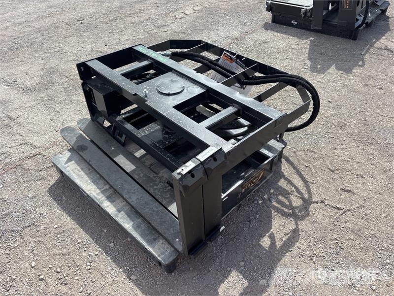 Arteer RPT-42L 60 in Rotating Hydraulic Skid Steer Forks  Horquillas