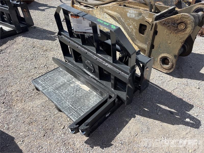Arteer RPT-42L 60 in Rotating Hydraulic Skid Steer Forks  Horquillas