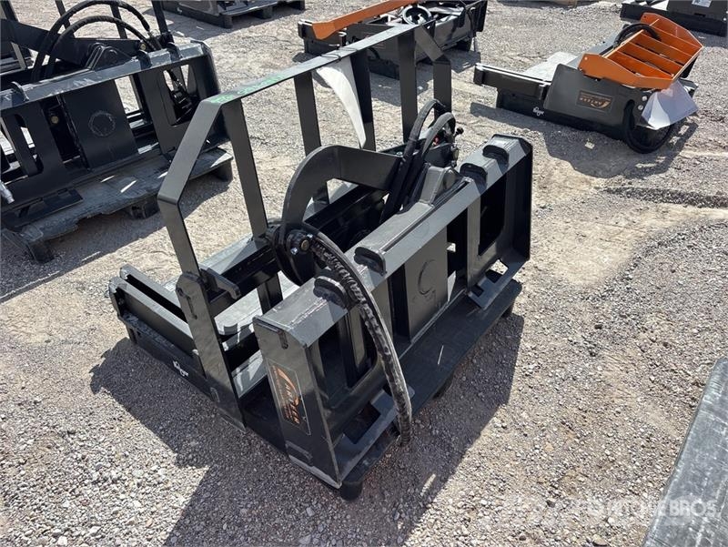 Arteer RPT-42L 60 in Rotating Hydraulic Skid Steer Forks  Horquillas