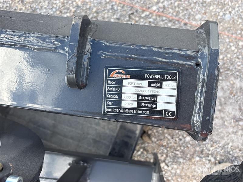 Arteer RPT-42L 60 in Rotating Hydraulic Skid Steer Forks Horquillas