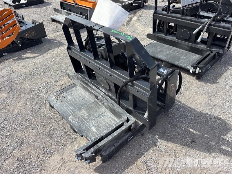 Arteer RPT-42L 60 in Rotating Hydraulic Skid Steer Forks Horquillas