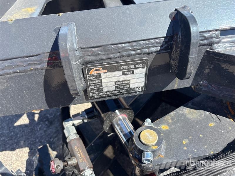 Arteer RPT-42L 60 in Rotating Hydraulic Skid Steer Forks  Forks