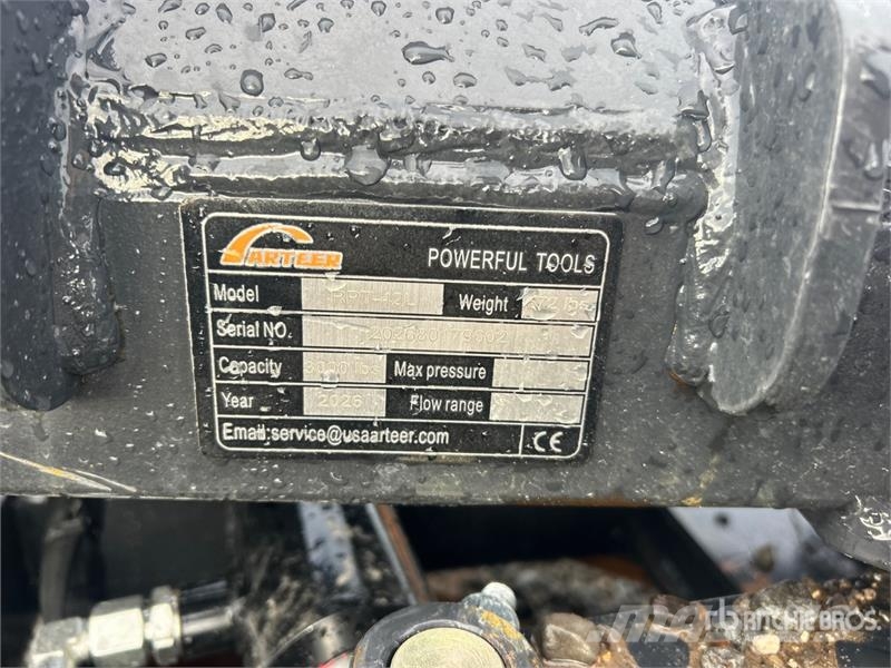 Arteer RPT-42L 60 in Rotating Skid Steer Forks (Unused) Trukkihaarukat