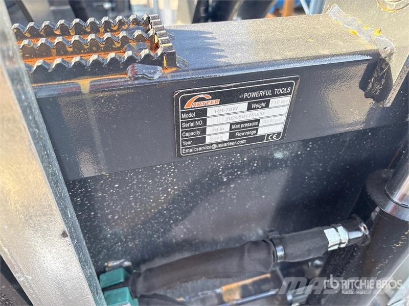 Arteer RR-78W 78 in Skid Steer Root Rake (Unused) Rastrilladoras y rastrilladoras giratorias