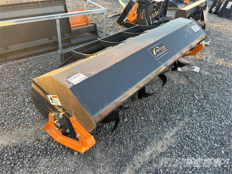Arteer RT-72W 72 in Skid Steer Tiller (Unused) Rotačné brány a pôdne frézy