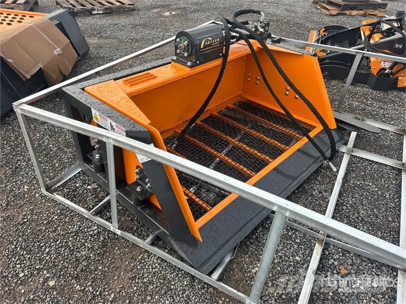 Arteer SB-72W 72 in Skid Steer Screening Bucket (Unused) Screening buckets