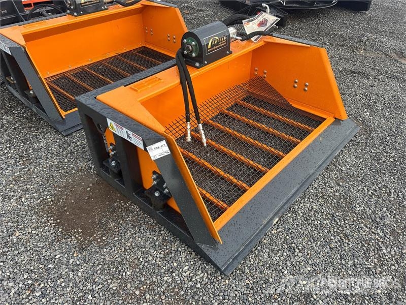 Arteer SB-72W 72 in Skid Steer Screening Bucket (Unused) Screening buckets
