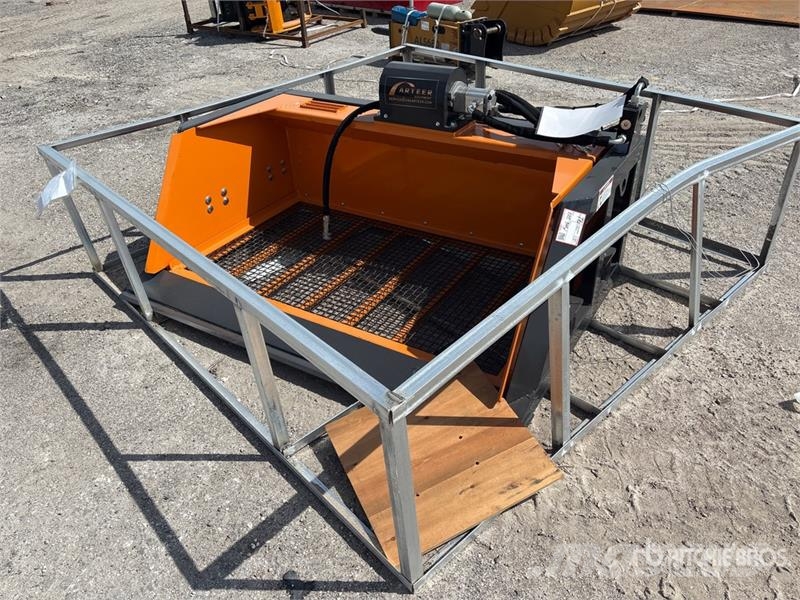 Arteer SB-72W 72 in Skid Steer Screening Bucket (Unused) Screening buckets