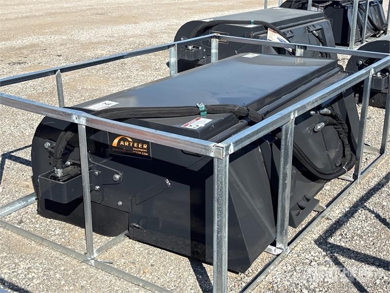 Arteer SS-72W 72 in Skid Steer Broom (Unused) Brushes