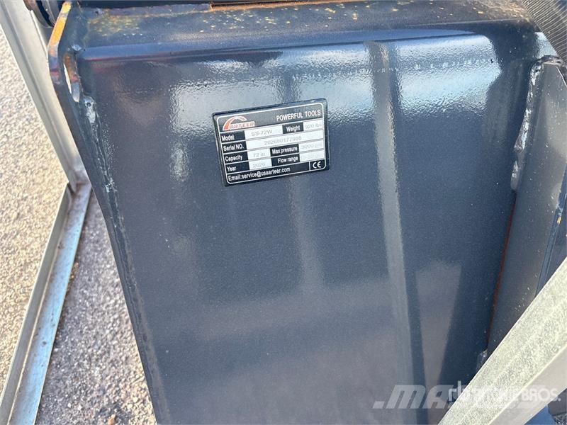Arteer SS-72W 72 in Skid Steer Sweeper (Unused) Brushes