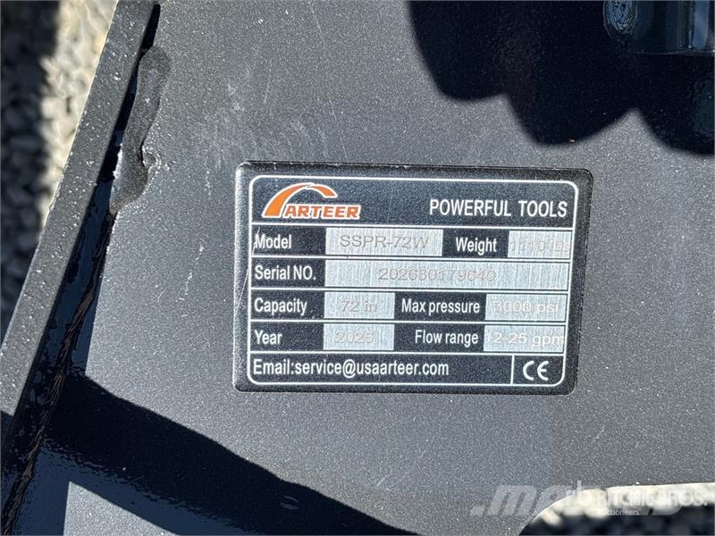 Arteer SSPR-72W 72 in Skid Steer Power Rake (Unused) Rastrilladoras y rastrilladoras giratorias