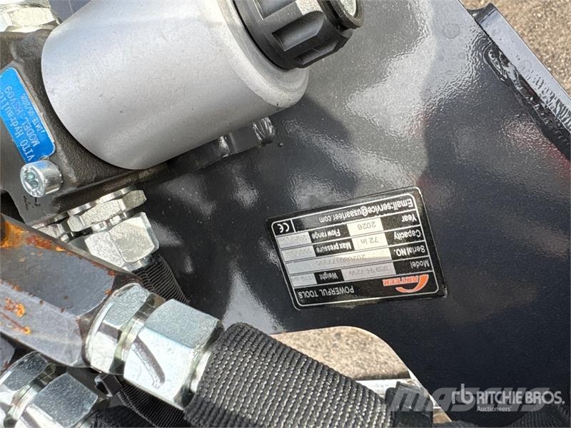 Arteer SSPR-72W 72 in Skid Steer Power Rake (Unused) Rastrilladoras y rastrilladoras giratorias