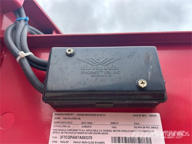 Ascend GN44-21 Tri/A Gooseneck Equipment Trailer Rimorchio per il trasporto di veicoli