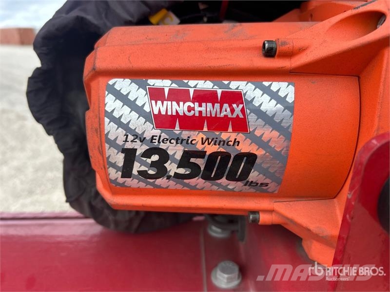 Ascend GN44-21 Tri/A Gooseneck Equipment Trailer Rimorchio per il trasporto di veicoli