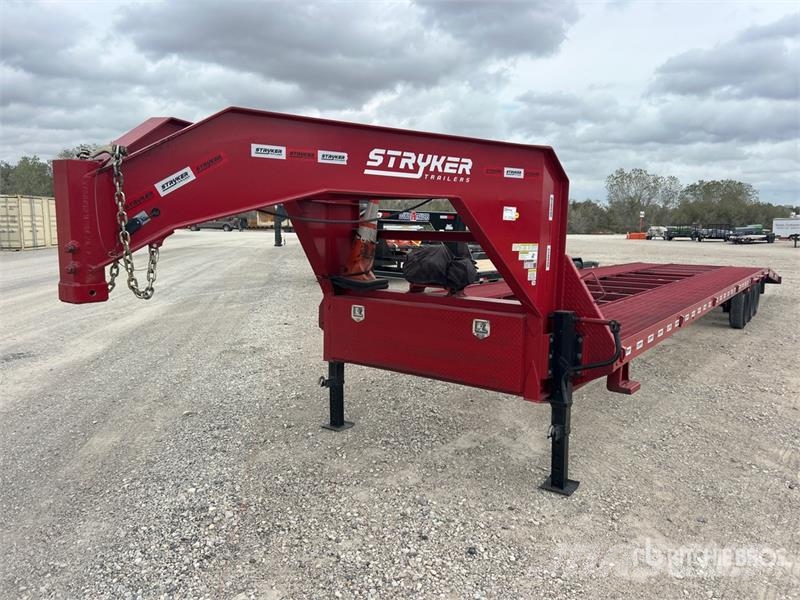 Ascend GN44-21 Tri/A Gooseneck Equipment Trailer Rimorchio per il trasporto di veicoli