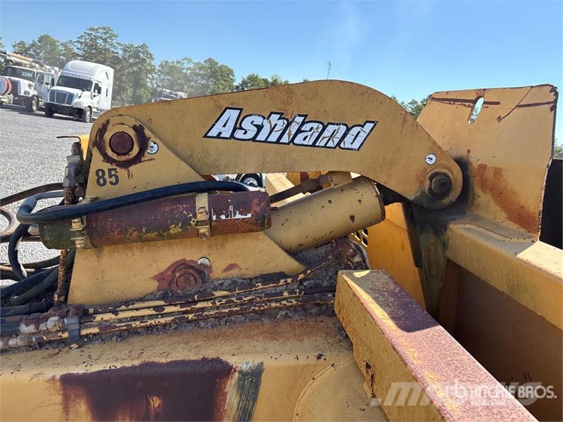 Ashland CS18HD 4 Tire Hydraulic Pull Scraper Raspadores