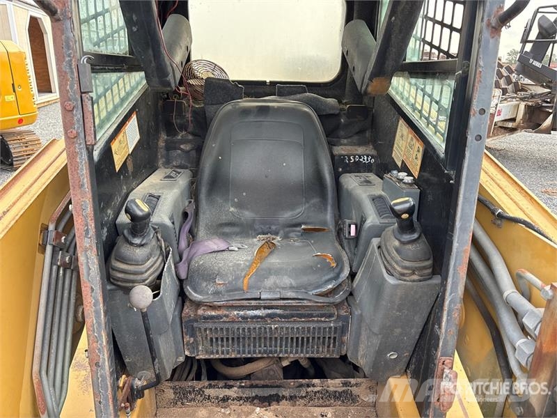 ASV RC100 Compact Track Loader Skid steer mini utovarivači