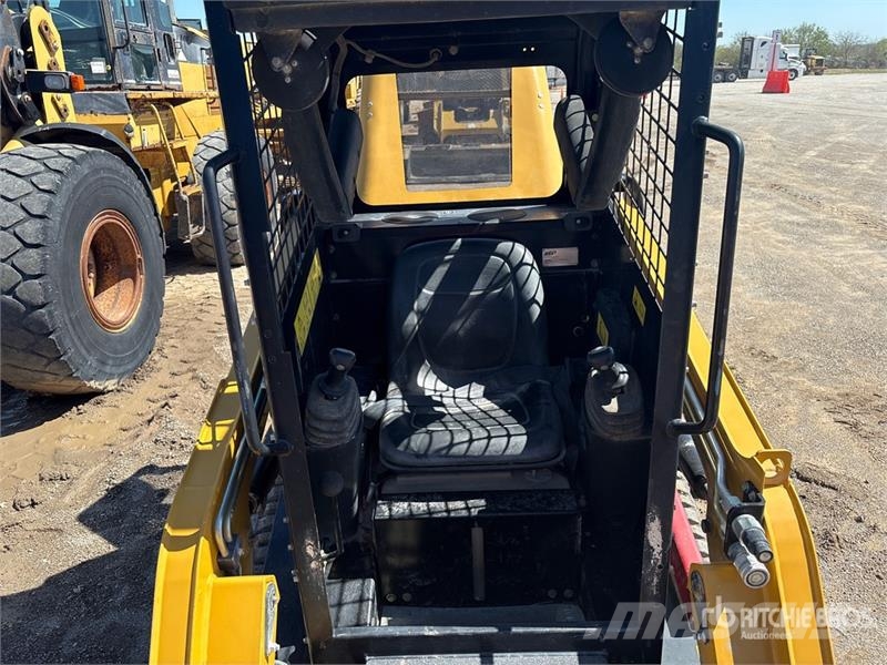 ASV RT25 Mini Compact Track Loader Мини товарачи