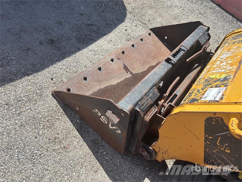 ASV RT40 Compact Track Loader Lietoti riteņu kompaktiekrāvēji
