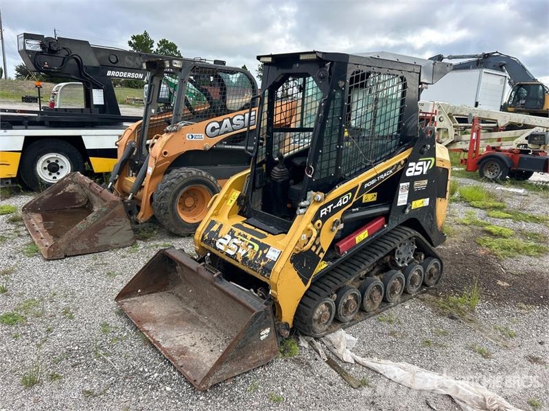 ASV RT40 Compact Track Loader لوادر انزلاقية التوجيه