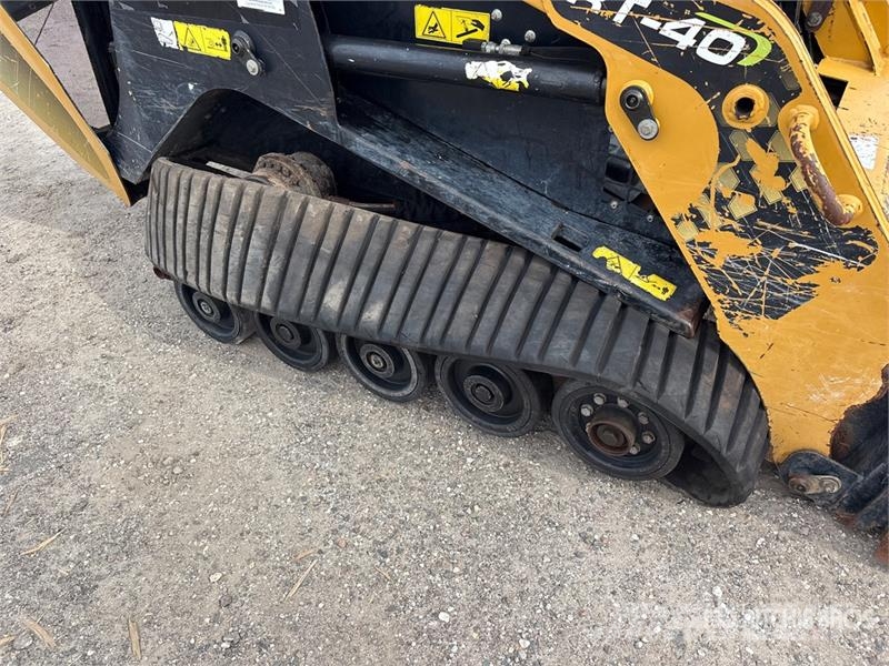ASV RT40 Compact Track Loader 스키드로더