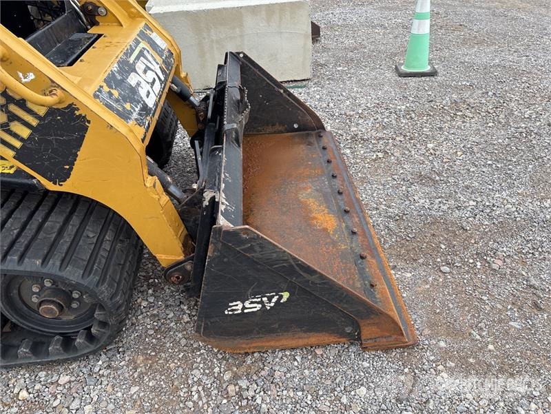 ASV RT50 Compact Track Loader لوادر انزلاقية التوجيه