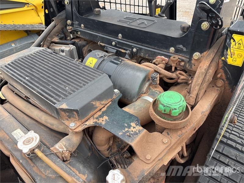 ASV RT50 Compact Track Loader لوادر انزلاقية التوجيه