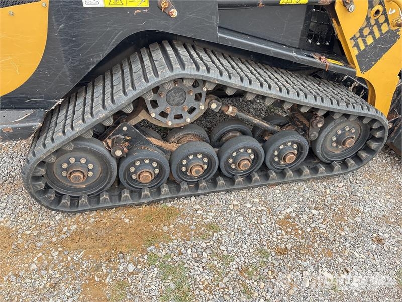ASV RT50 Compact Track Loader لوادر انزلاقية التوجيه