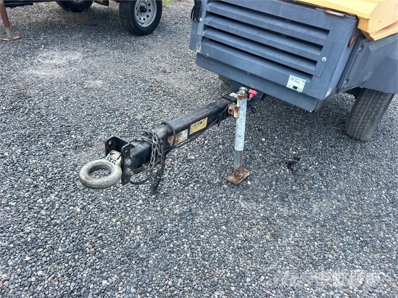 Atlas Copco 185 CFM 185 cfm Mobile Air Compressor (Inoperable) Kompresori
