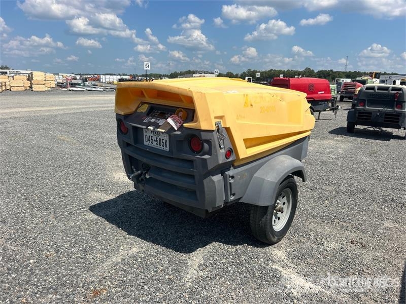 Atlas Copco 185 CFM 185 cfm Mobile Air Compressor (Inoperable) Kompresori