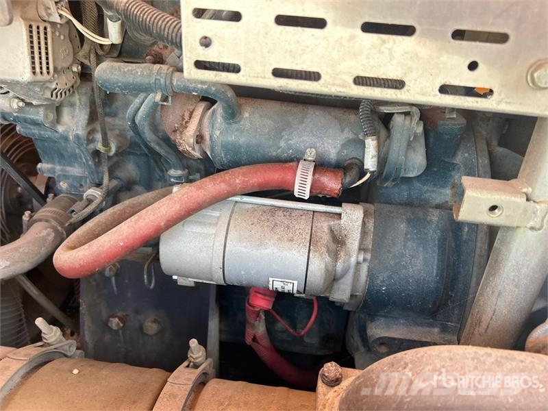 Atlas Copco 185 CFM 185 cfm Mobile Air Compressor (Inoperable) Kompresori