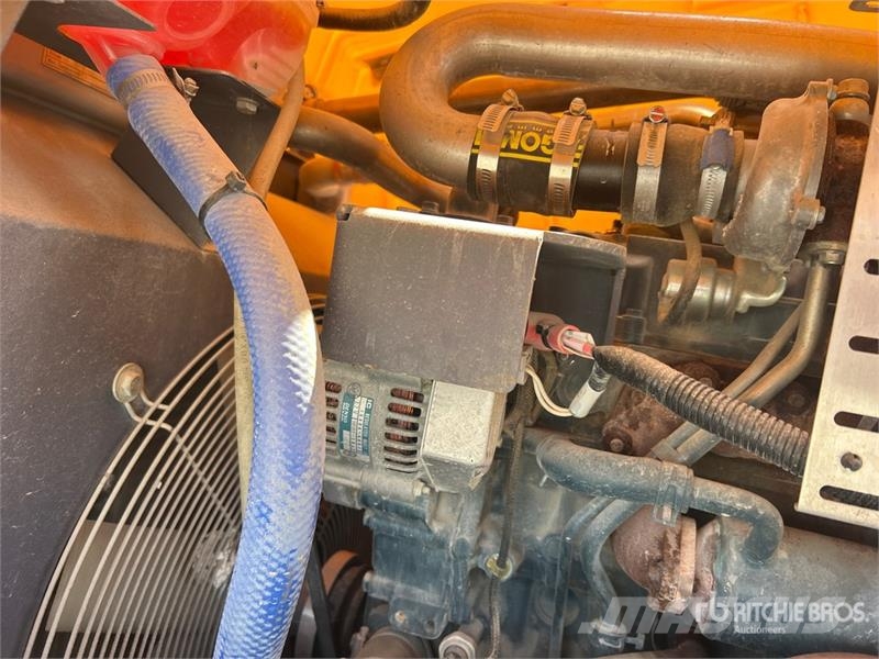Atlas Copco 185 CFM 185 cfm Mobile Air Compressor (Inoperable) Kompresori