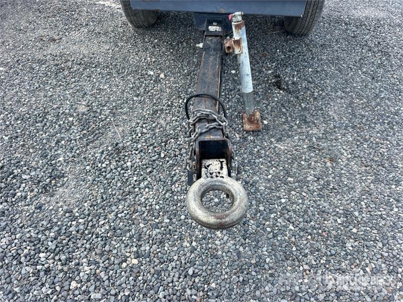 Atlas Copco 185 CFM 185 cfm Mobile Air Compressor (Inoperable) Kompresori