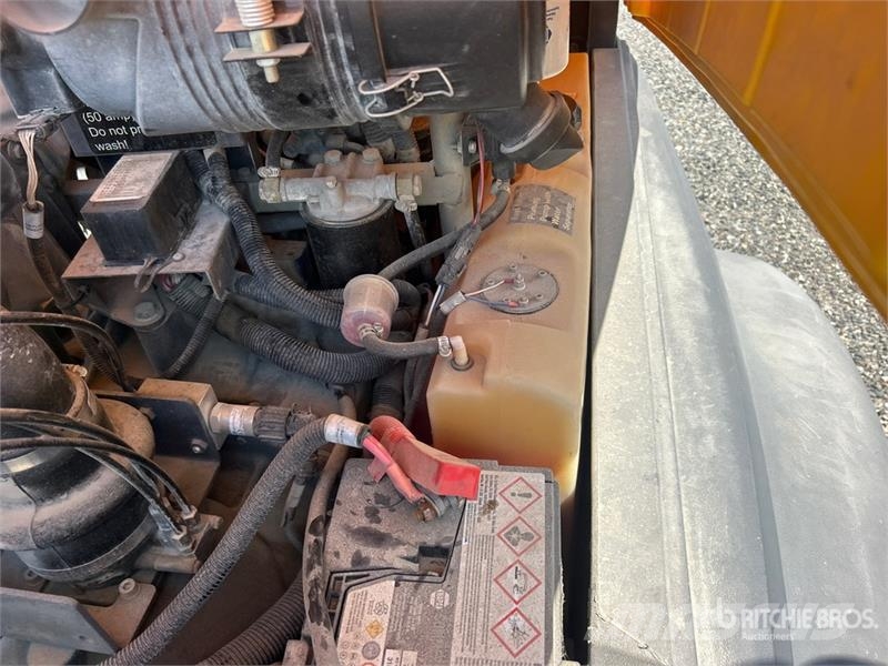 Atlas Copco 185 CFM 185 cfm Mobile Air Compressor (Inoperable) Kompresori