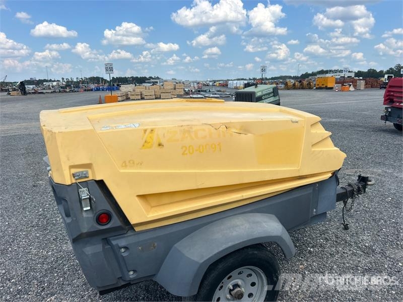 Atlas Copco 185 CFM 185 cfm Mobile Air Compressor (Inoperable) Kompresori