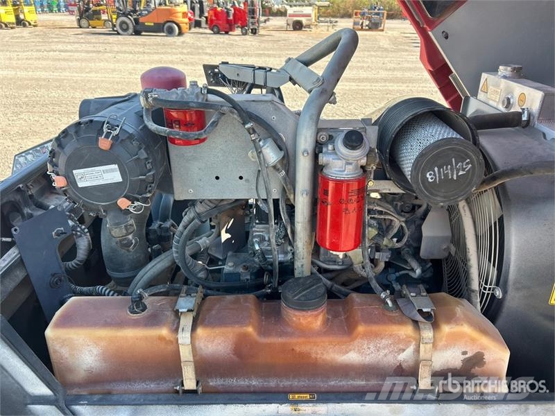Atlas Copco CPS175 175 cfm Mobile Air Compressor (Inoperable) コンプレッサー