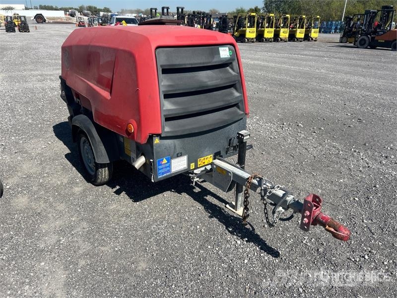 Atlas Copco CPS175 175 cfm Mobile Air Compressor (Inoperable) コンプレッサー