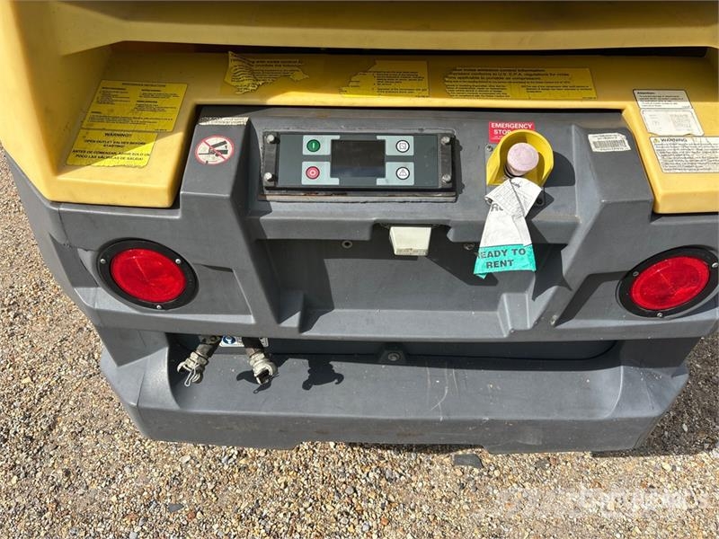 Atlas Copco of Atlas Copco XAS188 KD T4F 189 cfm Mobile 125 g Kompresorji