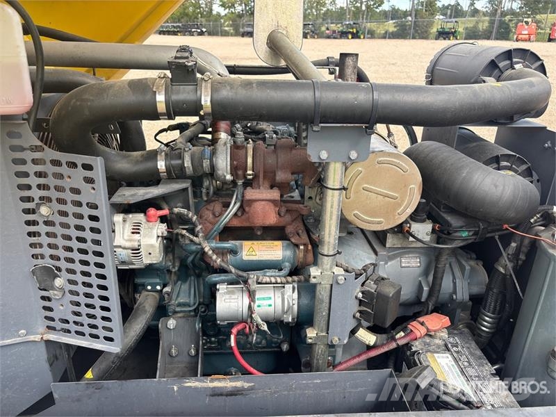 Atlas Copco of Atlas Copco XAS188 KD T4F 189 cfm Mobile 125 g Kompresorji