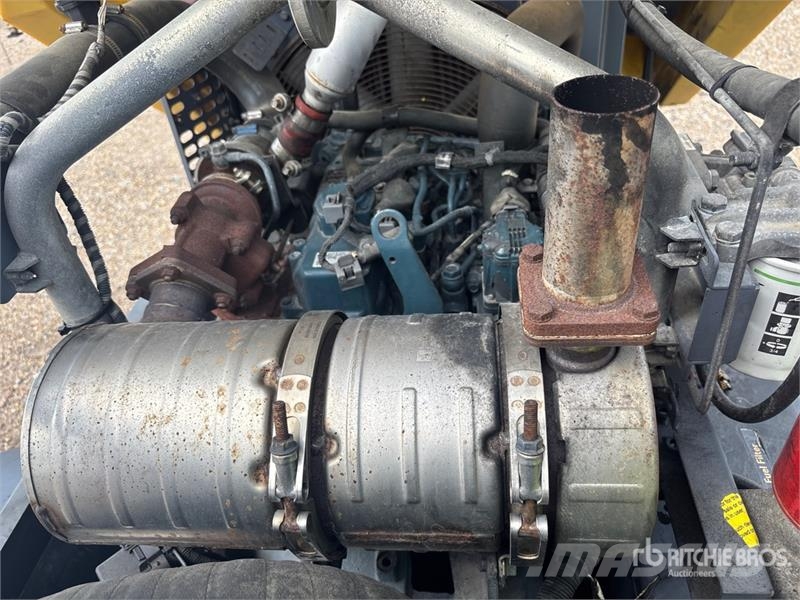 Atlas Copco of Atlas Copco XAS188 KD T4F 189 cfm Mobile 125 g Kompresorji