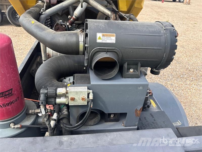Atlas Copco of Atlas Copco XAS188 KD T4F 189 cfm Mobile 125 g Kompresorji
