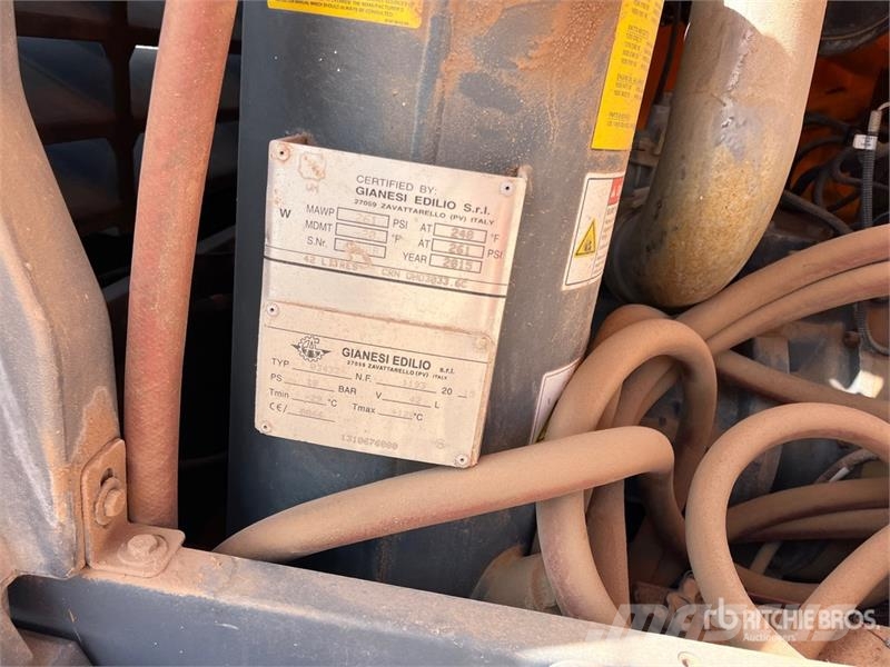Atlas Copco XAS 400 PE CD7 IT4 EB Mobile Air Compressor Kompresori