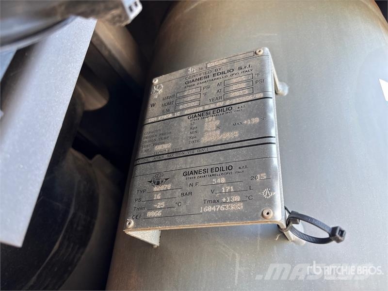 Atlas Copco XAS1800 175 cfm Mobile Air Compressor Kompresori