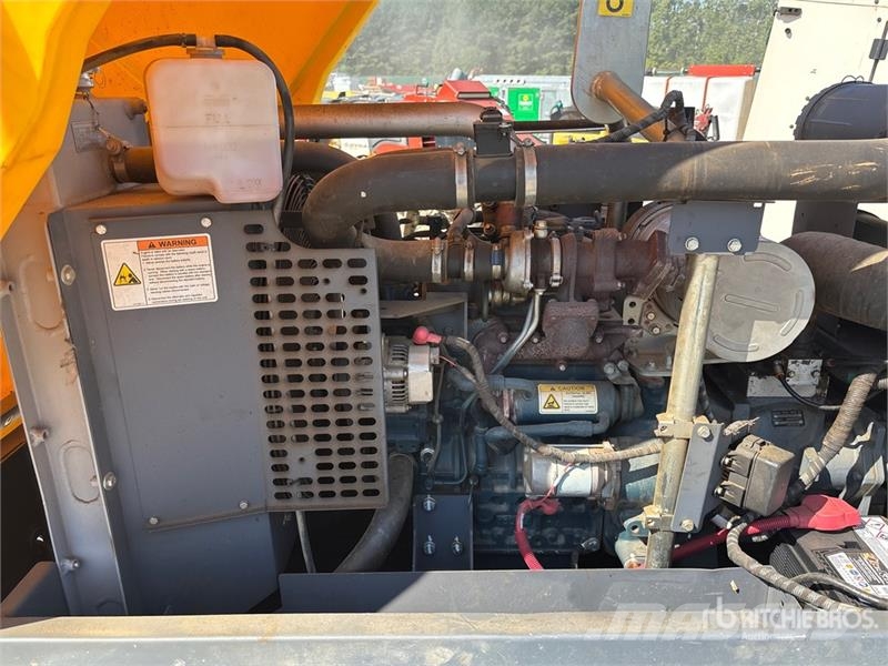 Atlas Copco XAS188 KD T4F Mobile Air Compressor コンプレッサー
